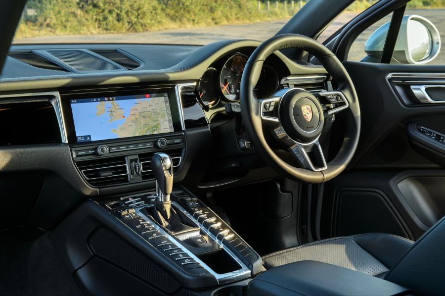 Торпедо Porsche Macan (95B) 2019 года  (UK) (фото 16 из 38)